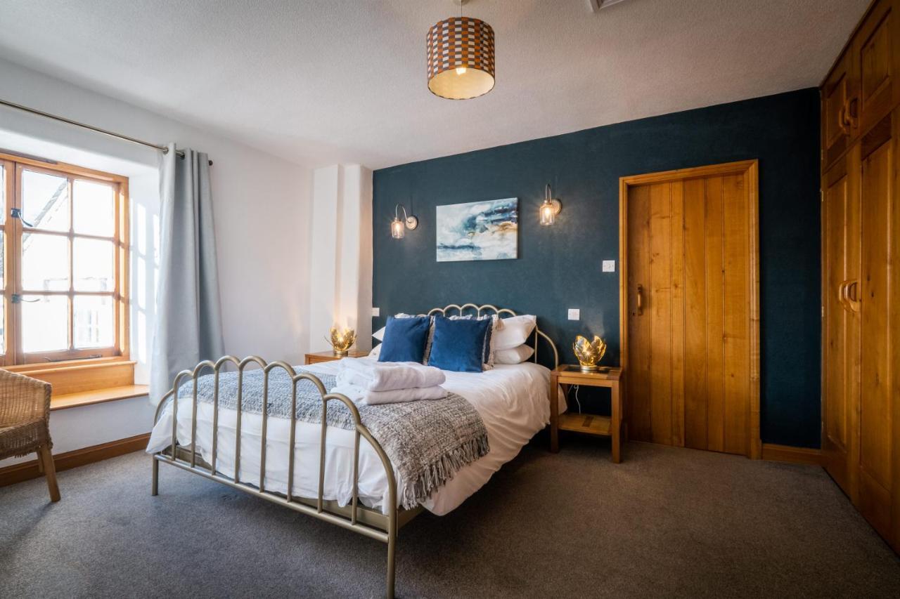 Stunning Cottage Grade 2 Listed With Parking And Hot Tub Bowness-on-Windermere Εξωτερικό φωτογραφία