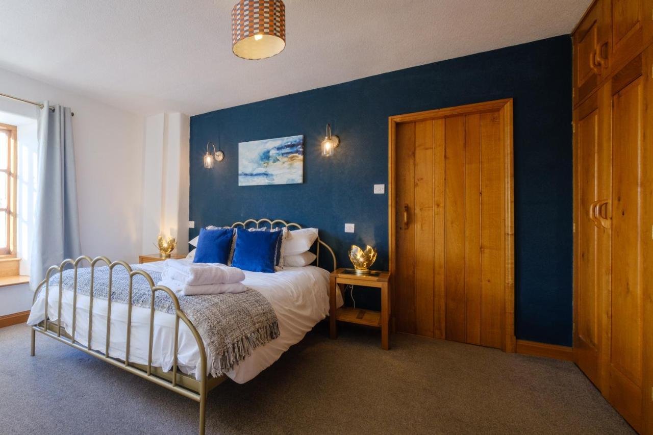 Stunning Cottage Grade 2 Listed With Parking And Hot Tub Bowness-on-Windermere Εξωτερικό φωτογραφία