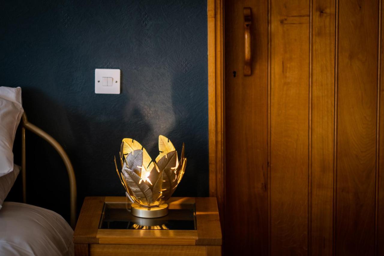 Stunning Cottage Grade 2 Listed With Parking And Hot Tub Bowness-on-Windermere Εξωτερικό φωτογραφία