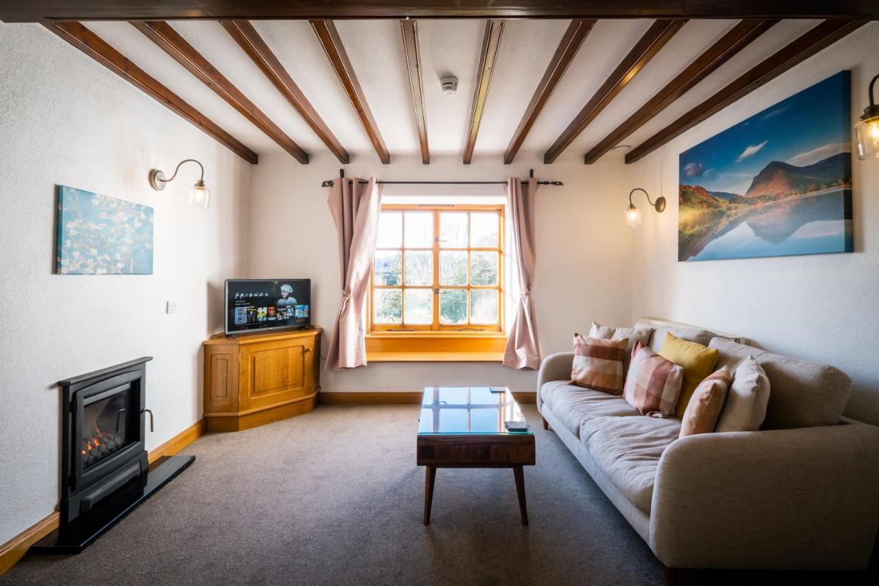 Stunning Cottage Grade 2 Listed With Parking And Hot Tub Bowness-on-Windermere Εξωτερικό φωτογραφία