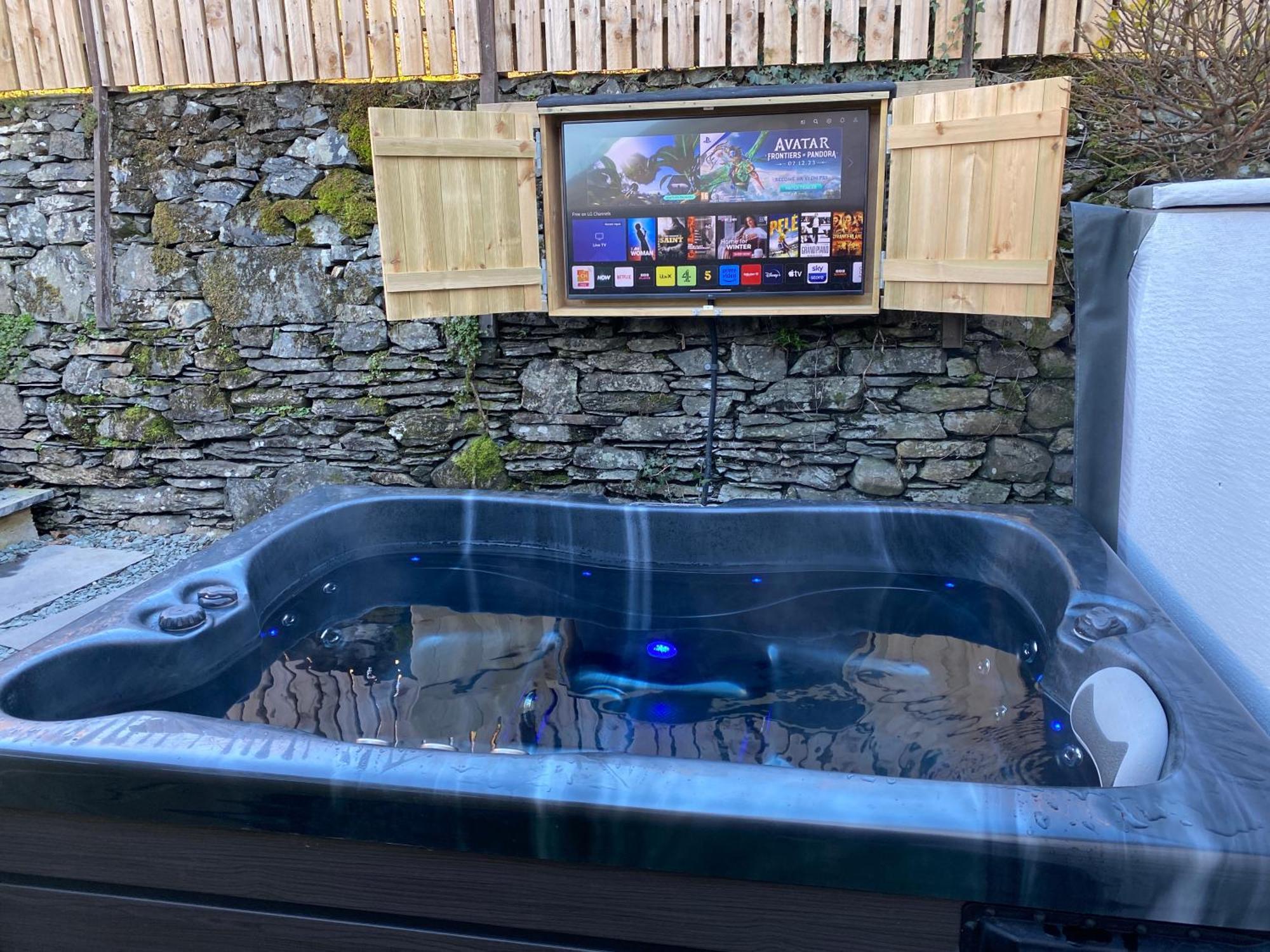 Stunning Cottage Grade 2 Listed With Parking And Hot Tub Bowness-on-Windermere Εξωτερικό φωτογραφία